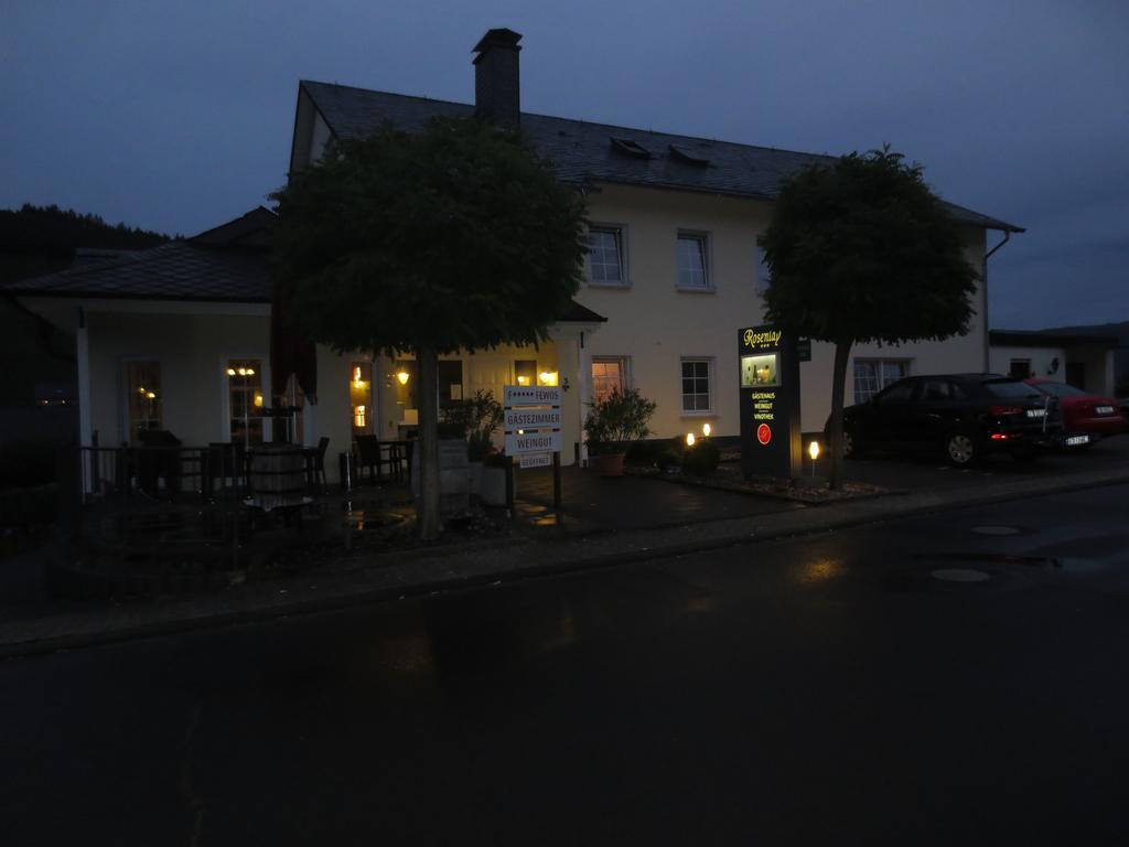 Wein & Gaestehaus Rosenlay Lieser Eksteriør billede